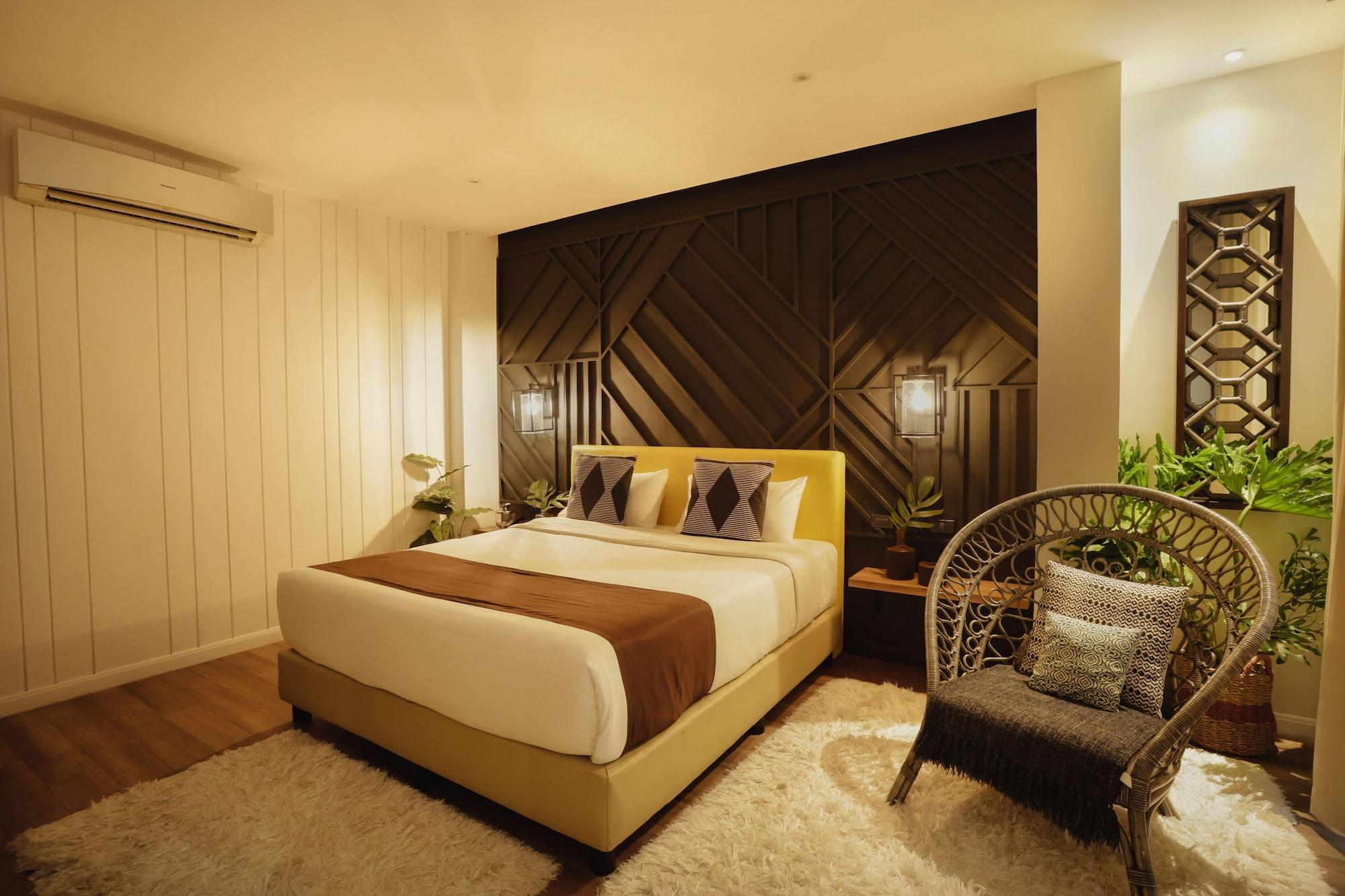 The Bourke Hotel Davao Exterior photo